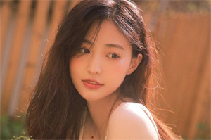 Display and Sales of Shanghai's Cultural and Creative Products Display and Sales of Shanghai's Cultural and Creative Products